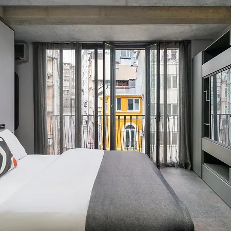 Ra Aparthotel *